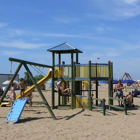 Ferienhaus Fuer 5 Personen Ca 35 Qm In Bibione, Adriakueste Italien Und Umgebung *